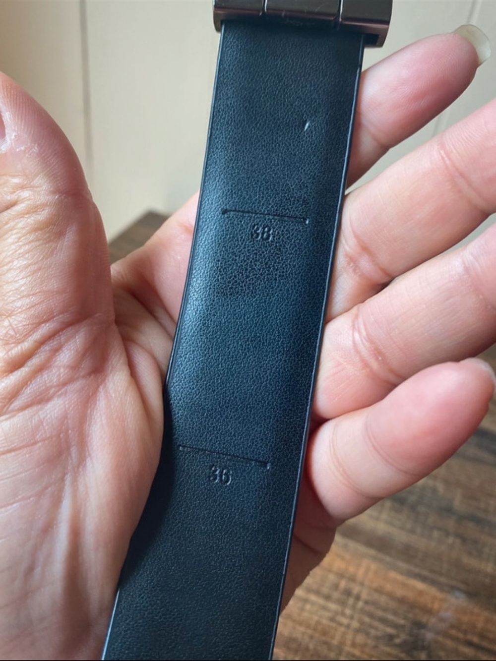 Men’s Black Leather Belt, 38” - Picture 7 of 11